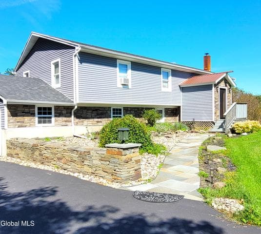 123 Highland Road, Greenville, NY, photo 2