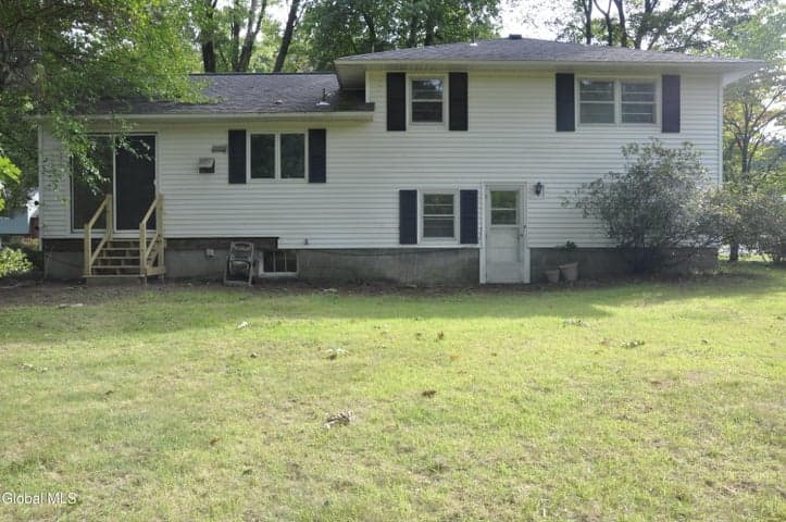 39 Wellington, Delmar, NY, photo 2