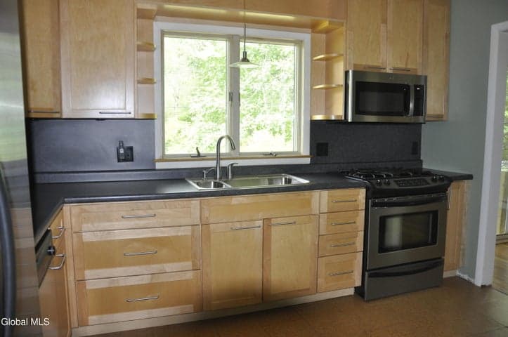 39 Wellington, Delmar, NY, photo 5