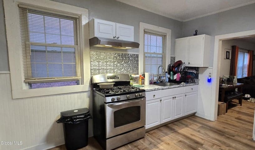 569 Nott Street, Schenectady, NY, photo 2