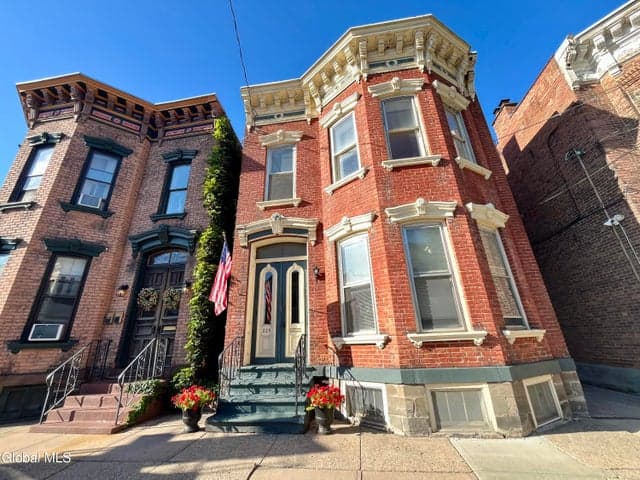 225 Green Street, Schenectady, NY, photo 3