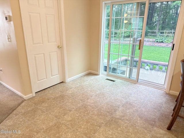 23 Geneva Drive, Queensbury, NY, photo 5