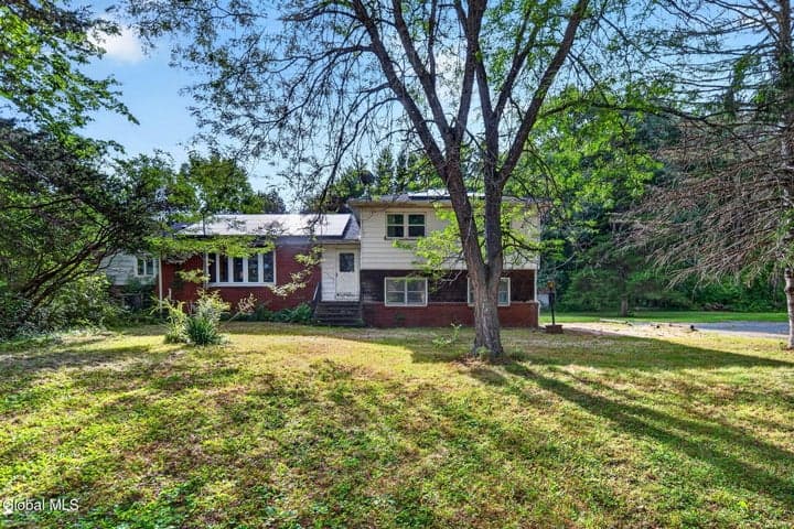 304 New Salem Road, New Scotland, NY