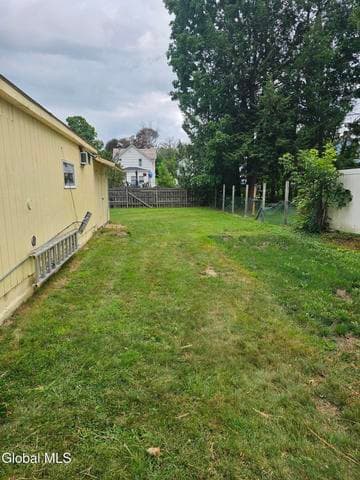 35 Leonard Street, Glens Falls, NY, photo 3