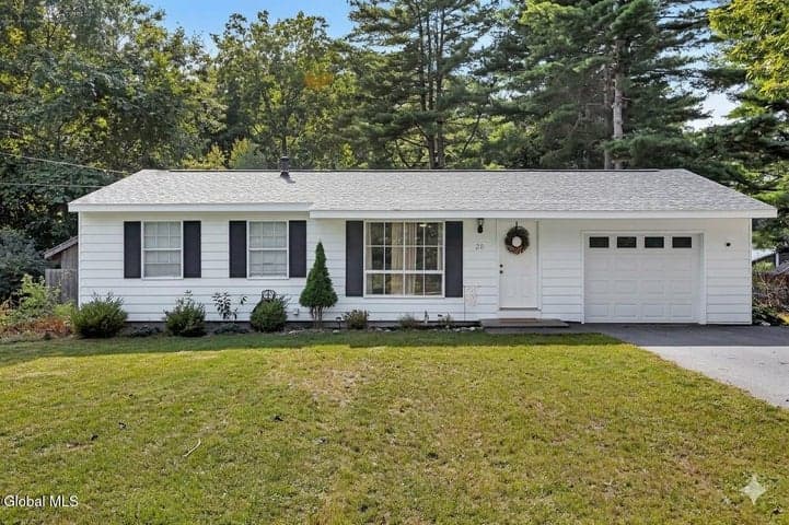 28 Davidson Drive, Wilton, NY, photo 1
