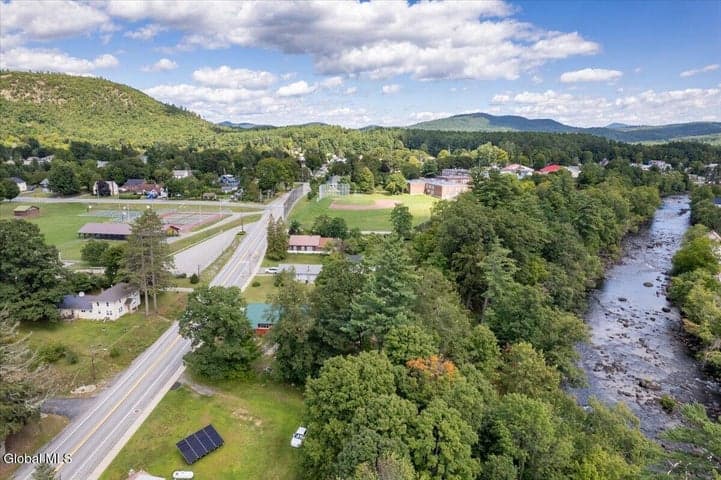51 Library Avenue, Warrensburg, NY, photo 4