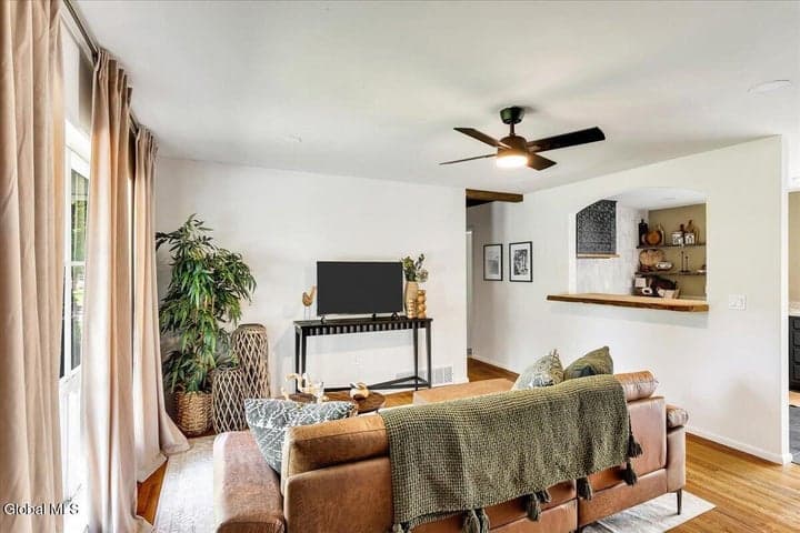 28 Davidson Drive, Wilton, NY, photo 4
