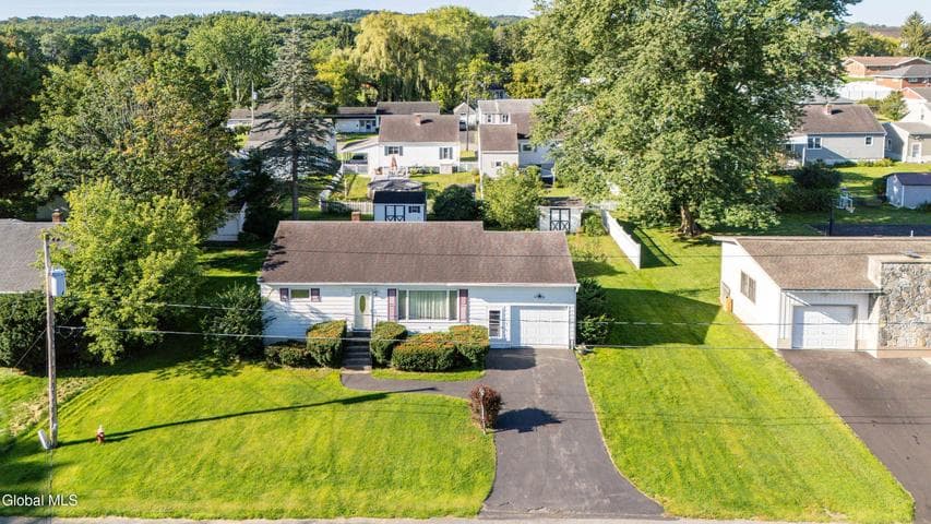 66 St Paul Street, Amsterdam, NY, photo 2
