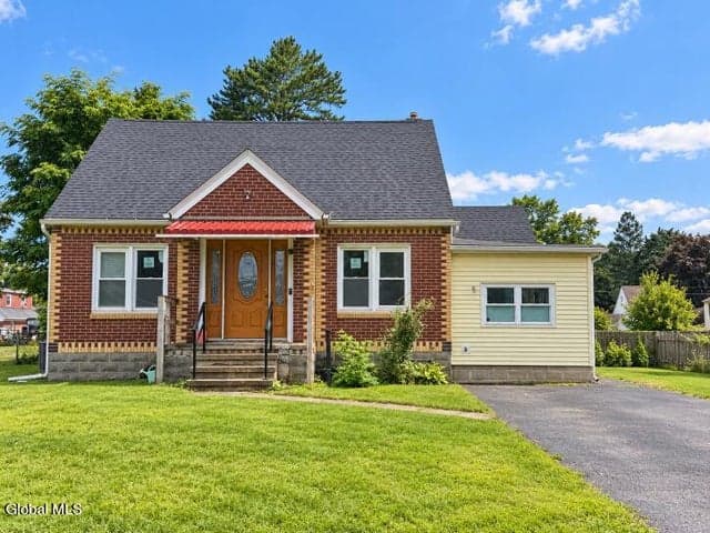 3247 Taylor Street, Rotterdam, NY