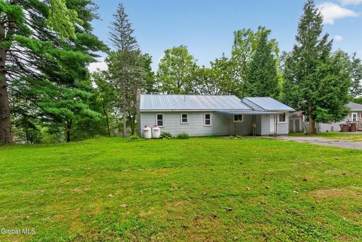 28 Cardinal Lane, New Baltimore, NY, photo 3