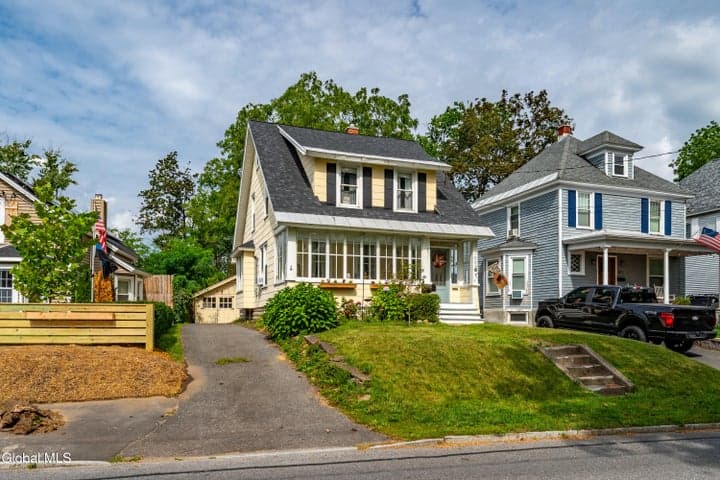 1069 Van Antwerp Road, Niskayuna, NY, photo 1