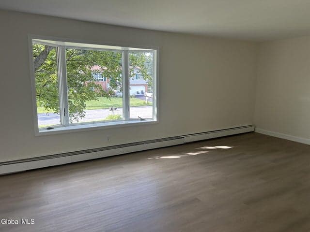 27 Delafield Drive, Colonie, NY, photo 4
