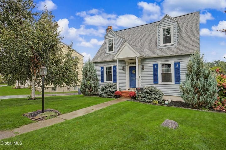 26 Hillcrest Road, Latham, NY, photo 2