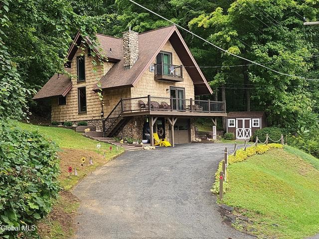 11 Sullivan Road, Lake George, NY