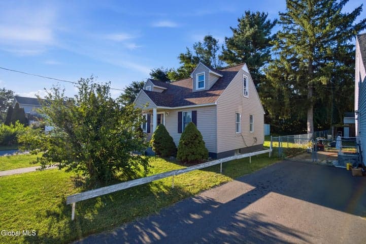1718 Dorsett Street, Schenectady, NY, photo 3