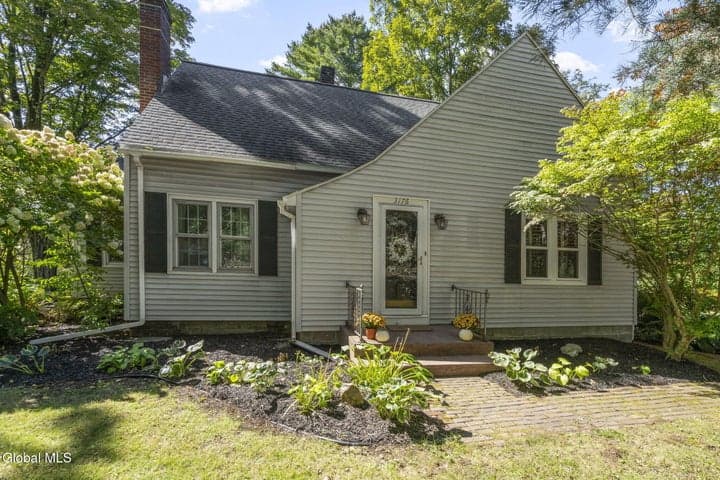 3176 NYS Rt 9N, Greenfield, NY