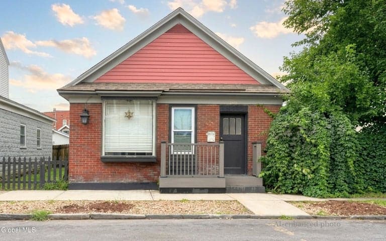 2411 3rd Avenue, Watervliet, NY, photo 1