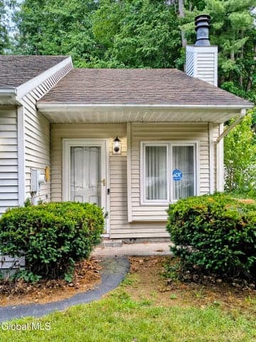 152 Tallow Wood Drive, Clifton Park, NY