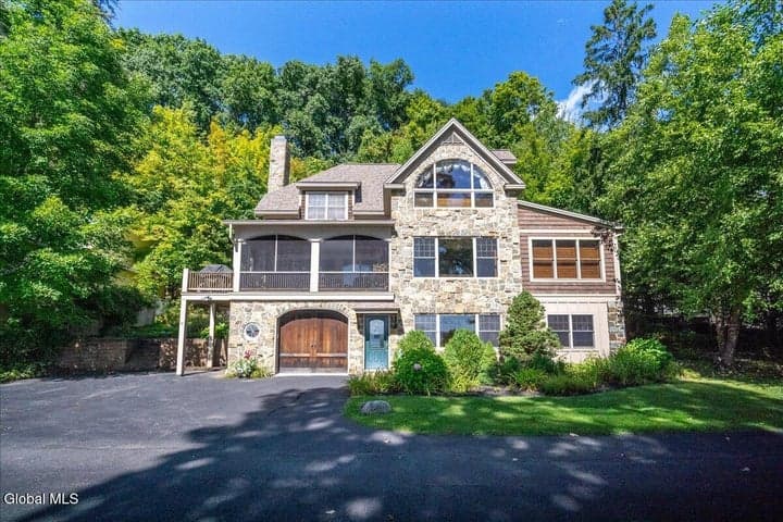 11 Manning Cove Road, Malta, NY, photo 1