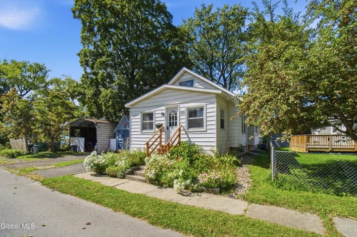 418 S Reynolds Street, Scotia, NY, photo 3