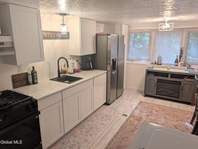 40 Huntington Drive, Greenville, NY, photo 2