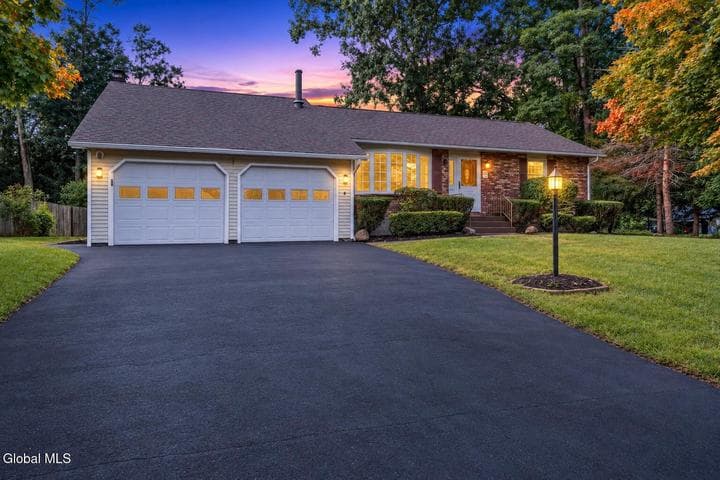 132 Sylvia Lane, Rotterdam, NY, photo 2