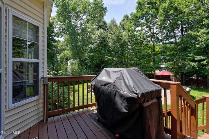 7 Emerald Lane, Saratoga Springs, NY, photo 4