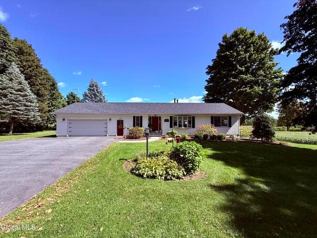 474 Dean Road, Hudson Falls, NY