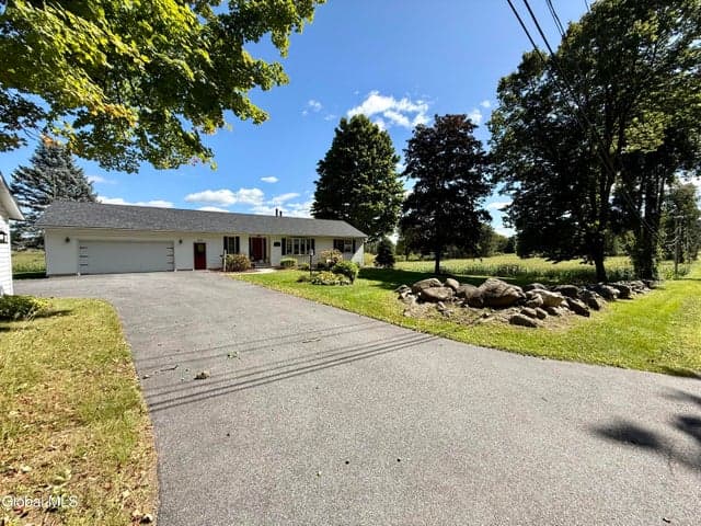 474 Dean Road, Hudson Falls, NY, photo 3