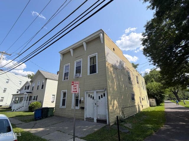 132 Johnston Avenue, Cohoes, NY, photo 3