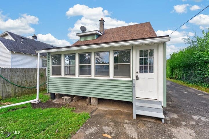 725 Curry Road, Rotterdam, NY, photo 2