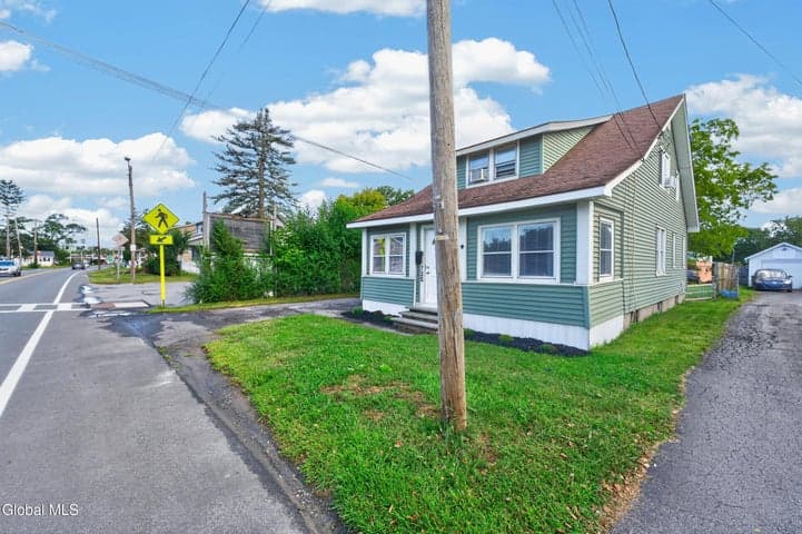 725 Curry Road, Rotterdam, NY, photo 3