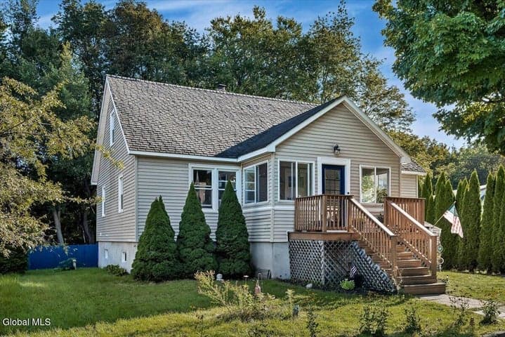 4 Streamview Lane, Wynantskill, NY, photo 3