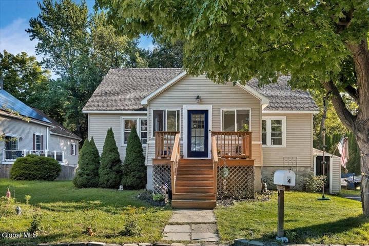 4 Streamview Lane, Wynantskill, NY