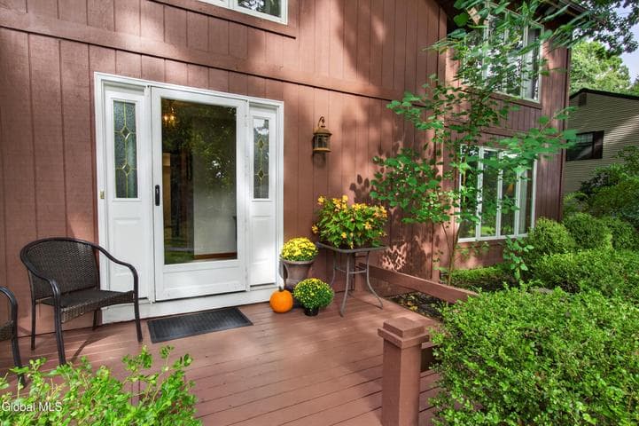 35 Via Maria Drive, Glenville, NY, photo 3