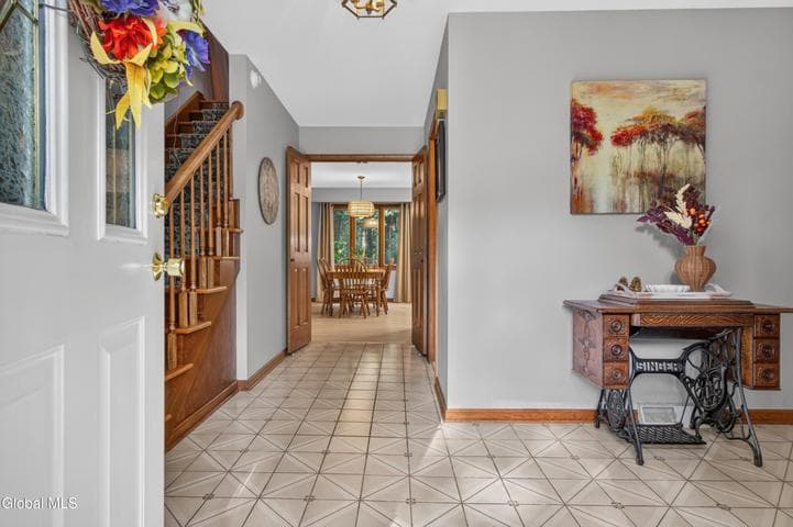 35 Via Maria Drive, Glenville, NY, photo 4