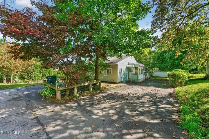 127 Dunsbach Ferry Road, Colonie, NY, photo 3
