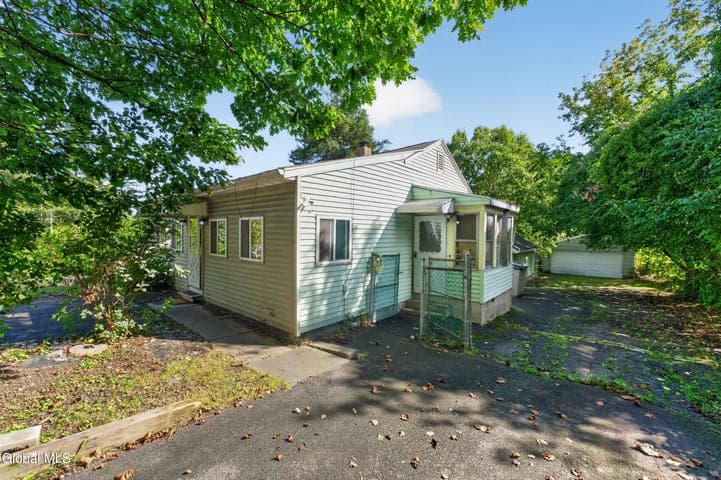 127 Dunsbach Ferry Road, Colonie, NY, photo 4