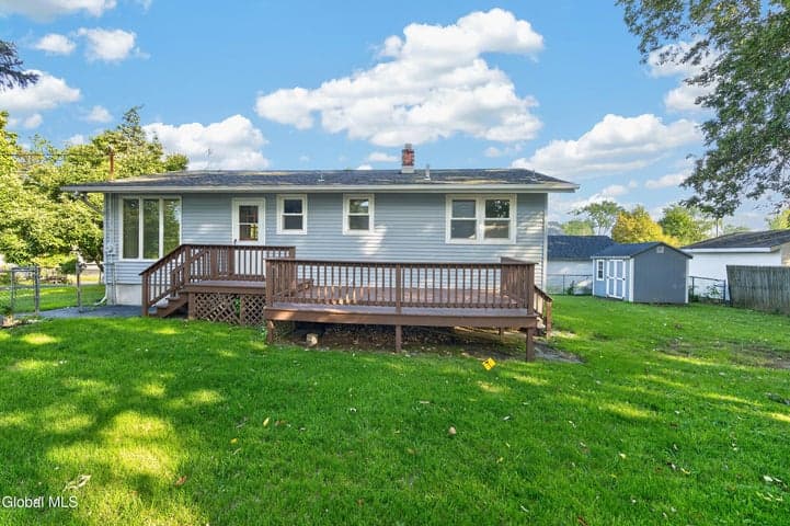 31 Massachusetts Avenue, East Greenbush, NY, photo 1