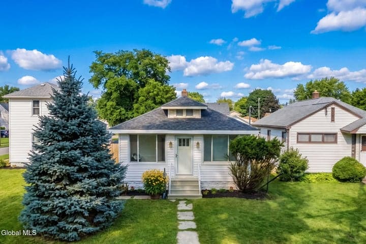 450 Eleanor Street, Schenectady, NY, photo 2