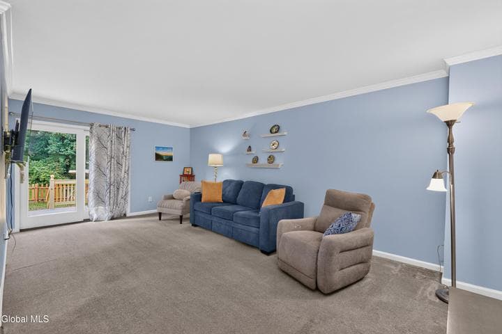 40 Velina Drive, Guilderland, NY, photo 5