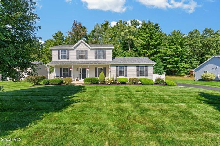38 Kelly Lane, Halfmoon, NY