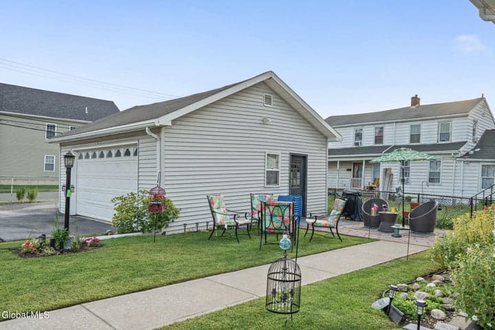 401 14th Street, Watervliet, NY, photo 4