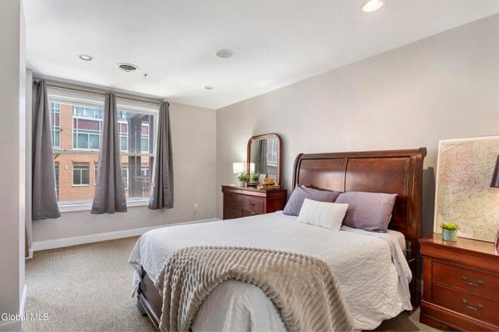 70 Railroad Place #APT 405, Saratoga Springs, NY, photo 5