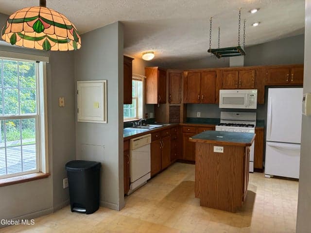 6 White Street, Hoosick Falls, NY, photo 5