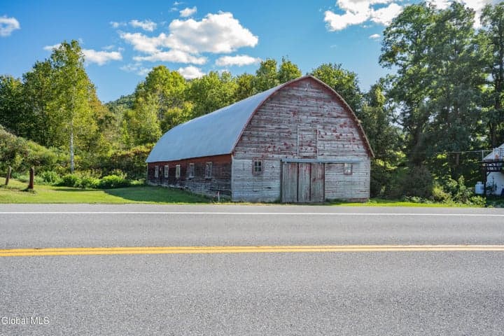 L4 NY-313, Cambridge, NY, photo 2