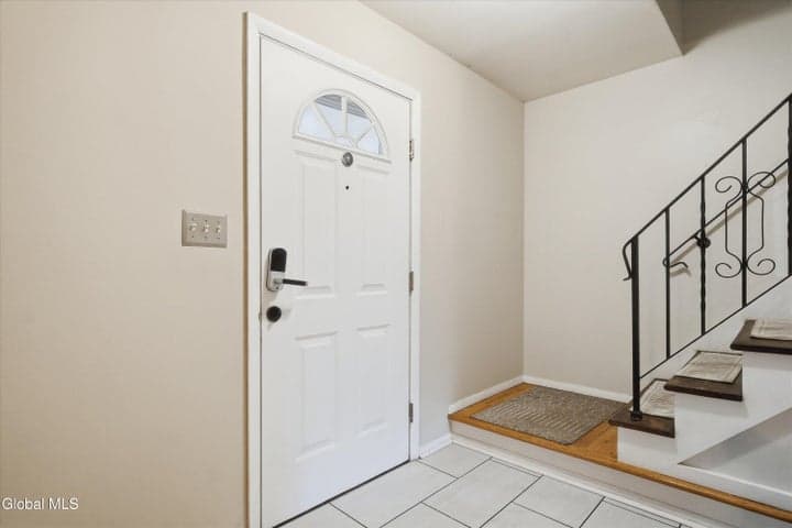 67 Hathorn Boulevard, Saratoga Springs, NY, photo 2