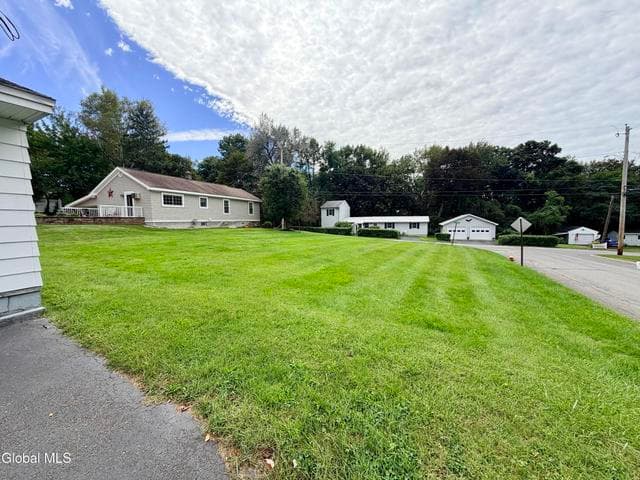 83 Greenwood Avenue, Amsterdam, NY, photo 4