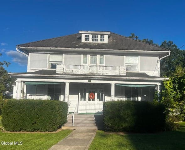 92 Champlain Avenue, Ticonderoga, NY, photo 1