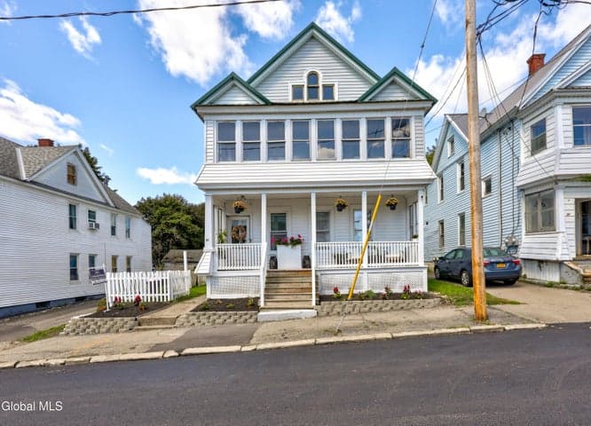 81 James Street, Amsterdam, NY